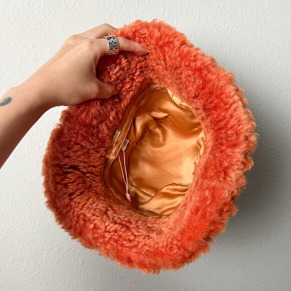 cult gaia kumi orange shearling wool bucket hat - Picture 7 of 8